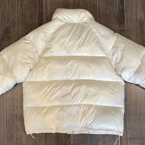Abercrombie & Fitch | Oversized Utility Puffer (off white) - Picture 4 of 4